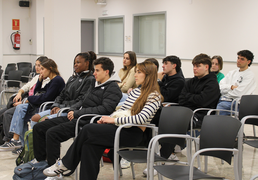 56 deportistas de élite compaginan estudios en la Facultat d’Economia de la Universitat de València y deporte
